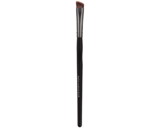 MNB8137 Angled Eyeshadow Brush